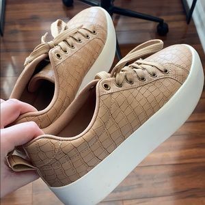 PRIMARK SNAKE PRINT SNEAKERS